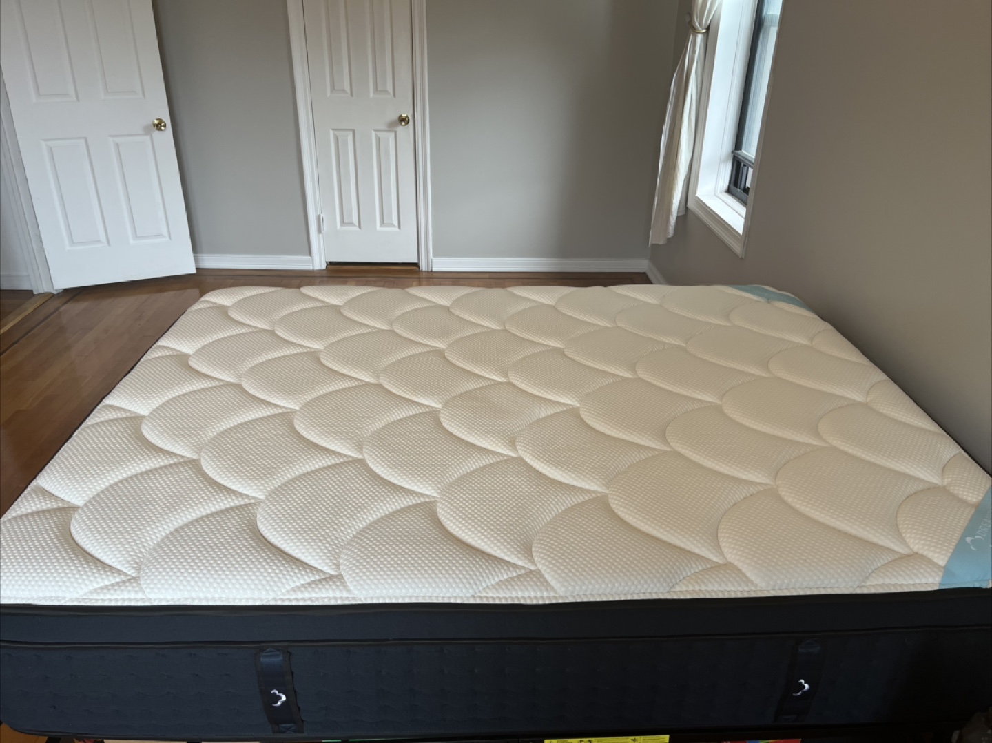DreamCloud Queen Mattress - photo 3
