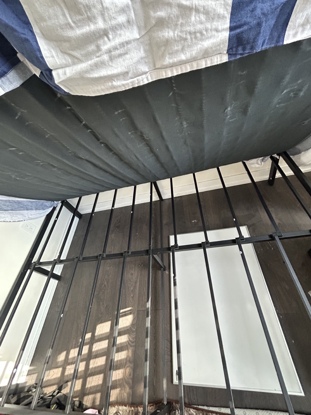 Metal Bed Frame - photo 2