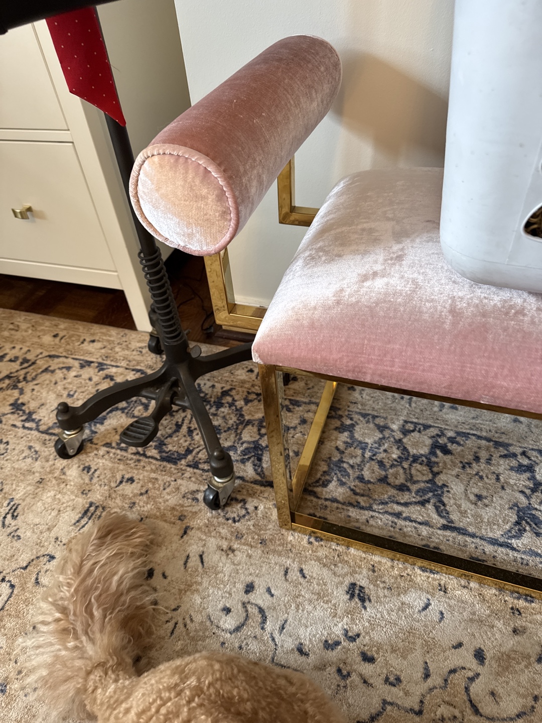 Pink Velvet Bench with Gold Legs - photo 3