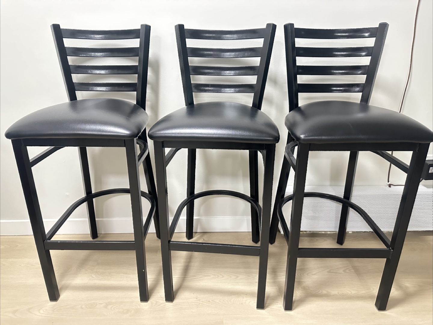 Set of 3 Black Bar Stools - photo 2
