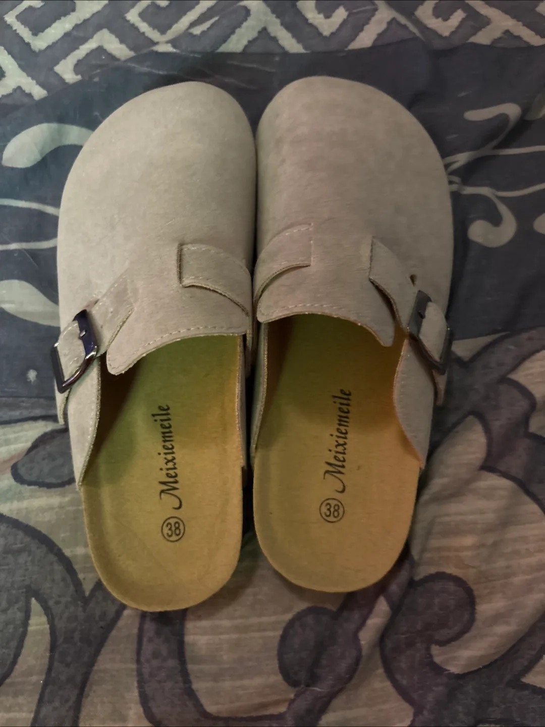 Summer shoes thumbnail