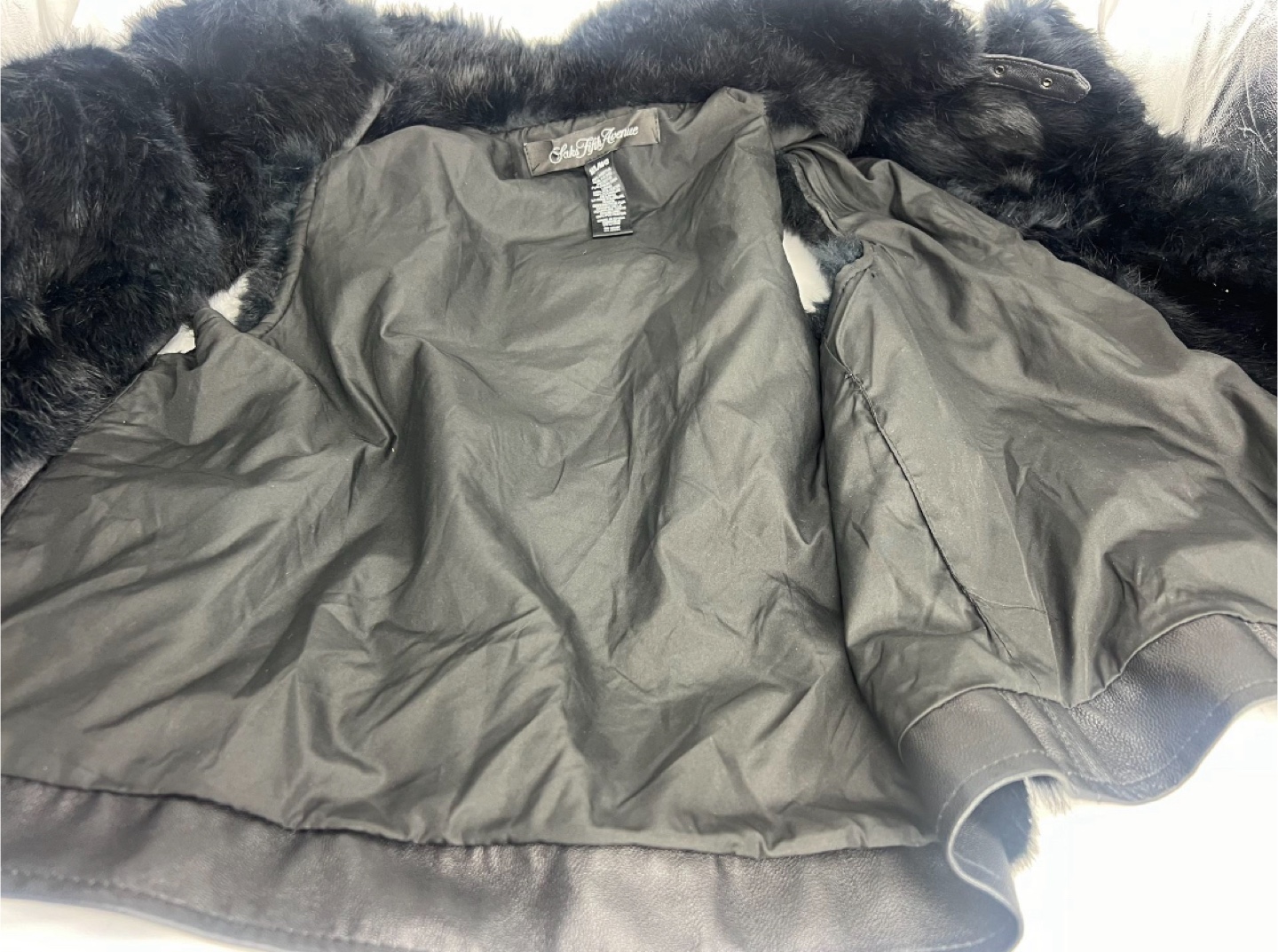 Saks Fifth Avenue Black Rabbit Fur Vest - photo 3