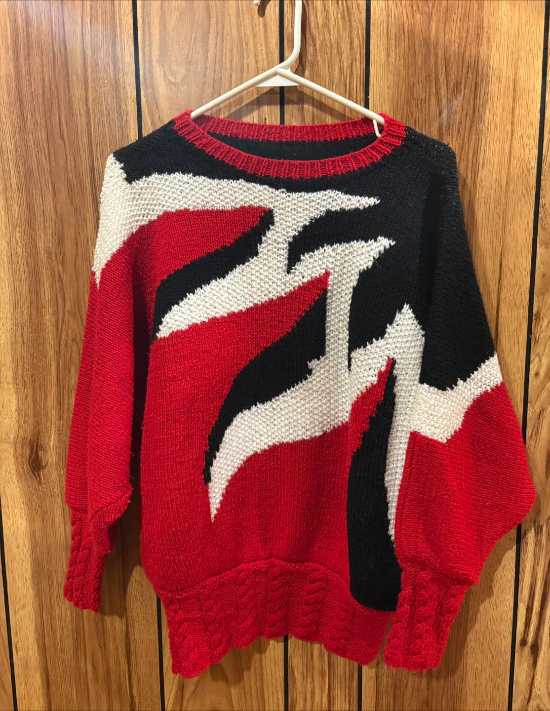 Sweater (Women’s) (Medium) (Like new) (Giving away for FREE) thumbnail