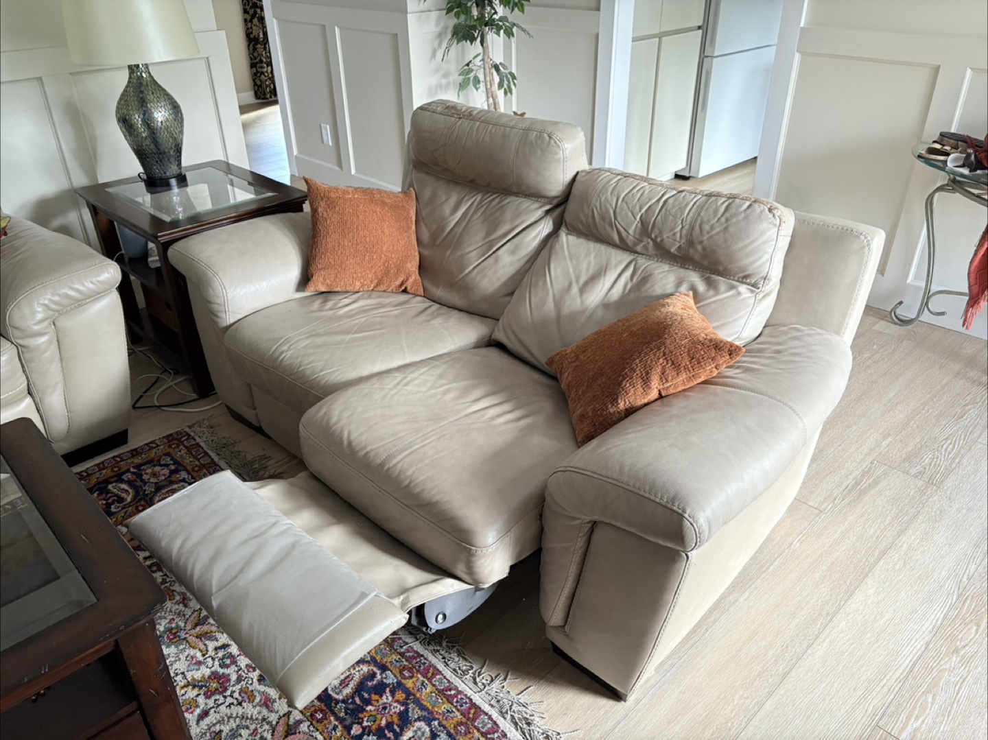 Beige Leather Recliner Loveseat and Couch - photo 4