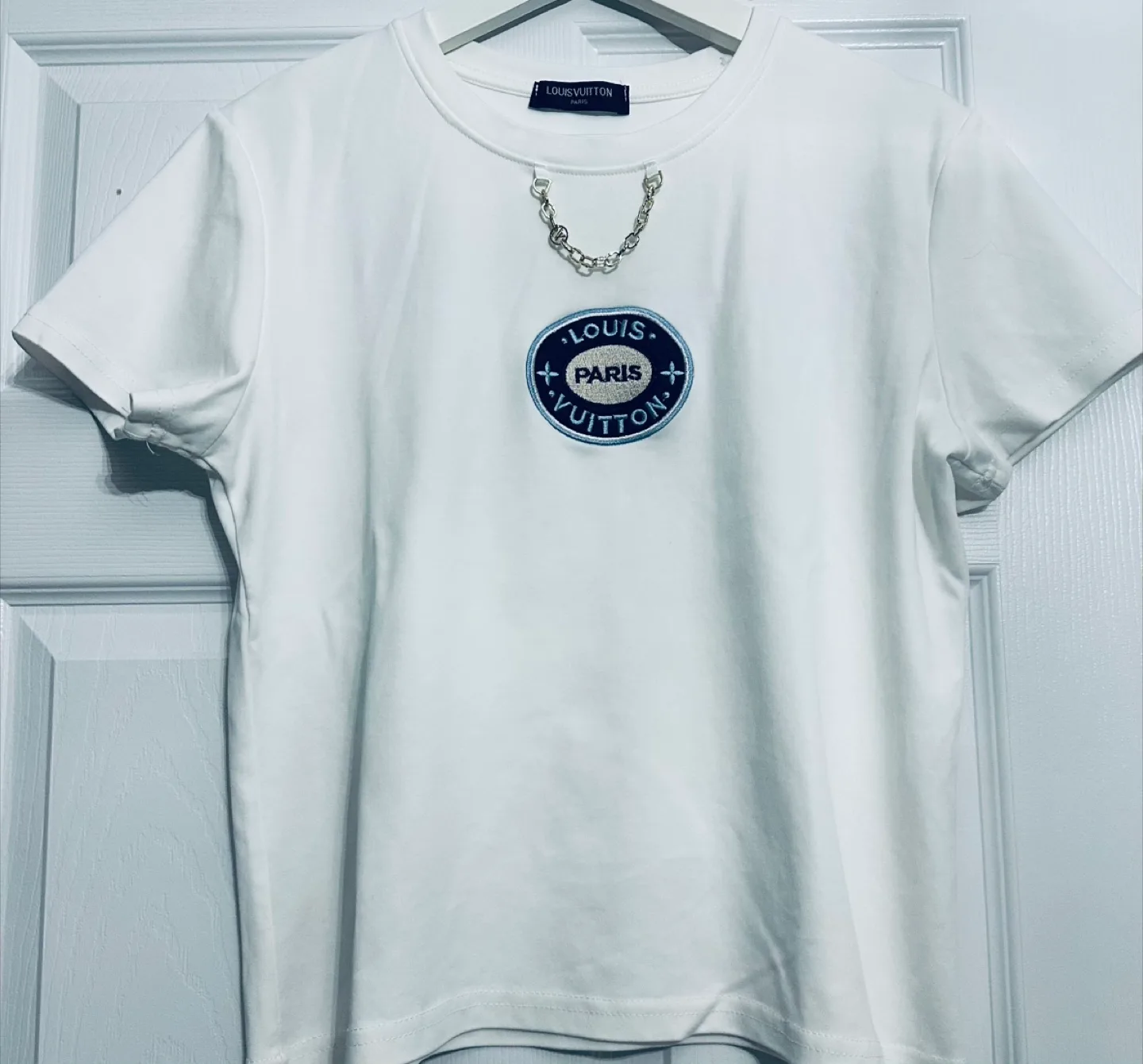 Louis Vuitton White T-Shirt with Gold Chain thumbnail