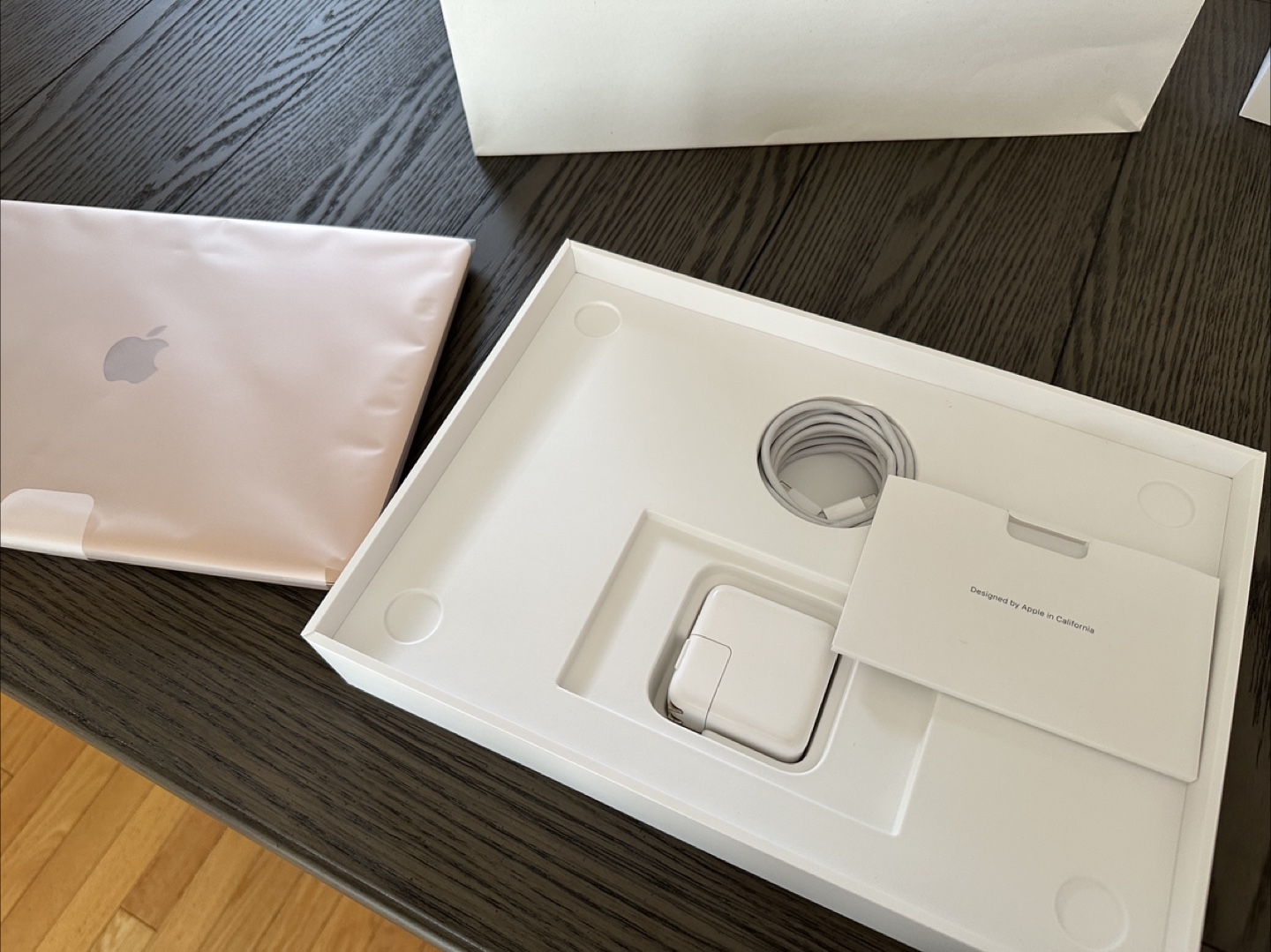 MacBook Air 2020 M1 Chip 13-inch - Rose Gold - photo 2