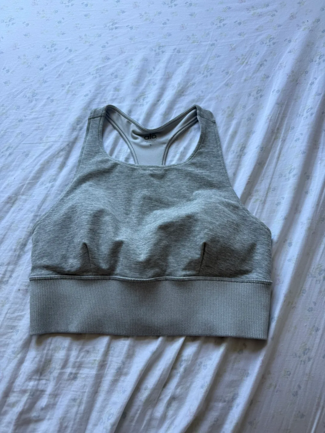 ALO Yoga Small Grey Sports Bra thumbnail