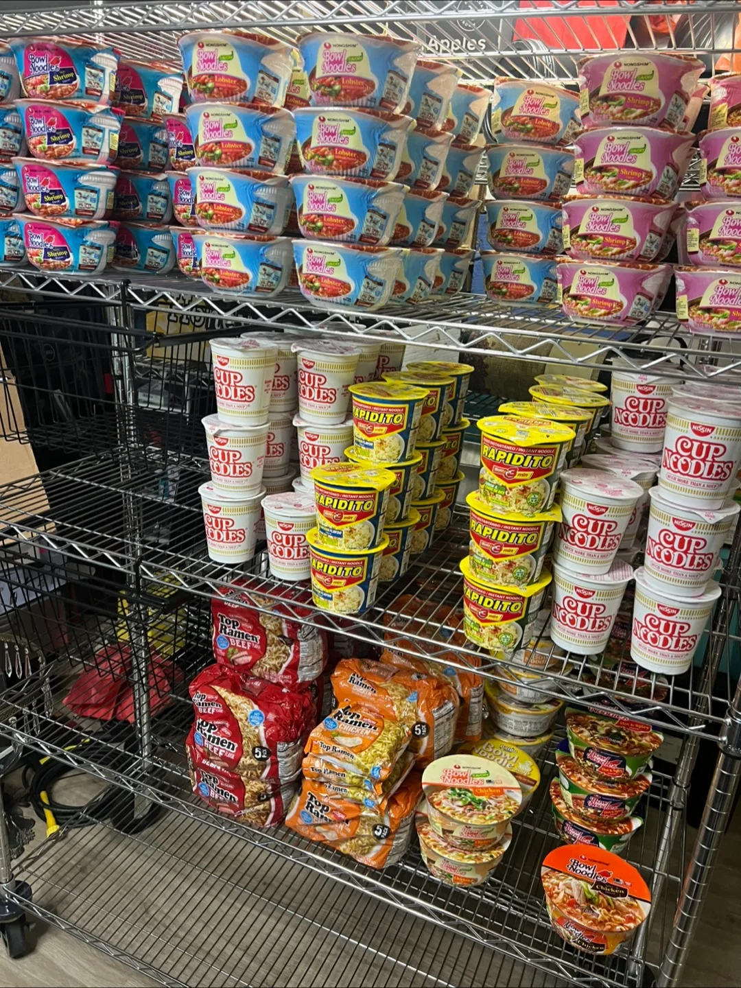 Bulk Lot of 243 pieces of Instant Noodles thumbnail