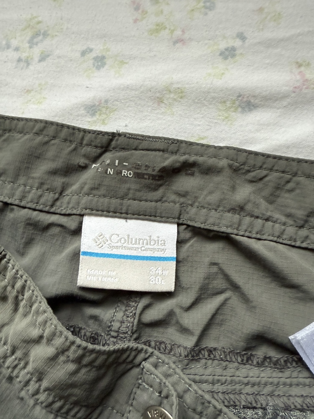 Columbia Cargo Hiking Pants - photo 3