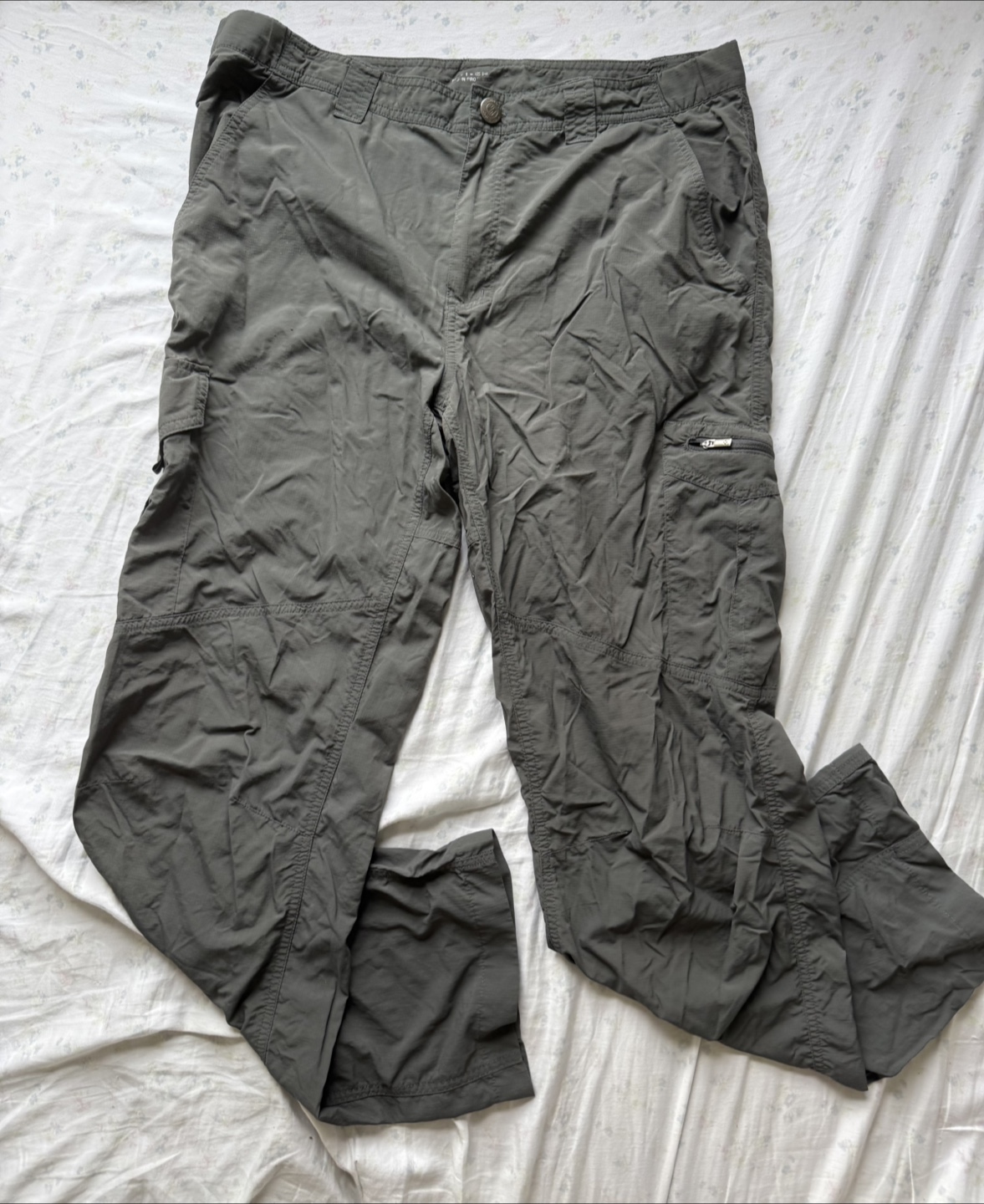 Columbia Cargo Hiking Pants