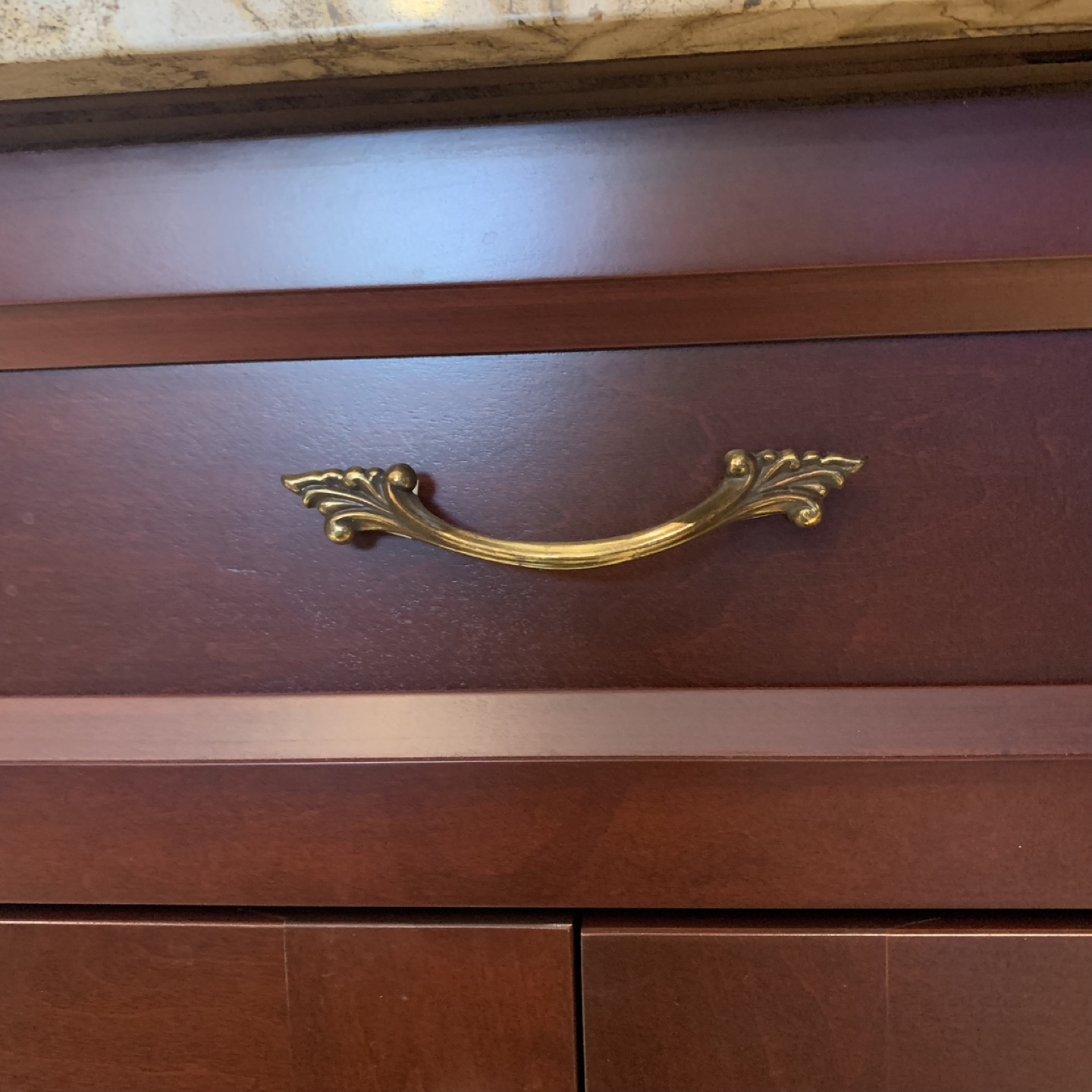 16 Antique Brass Drawer Pulls - photo 4