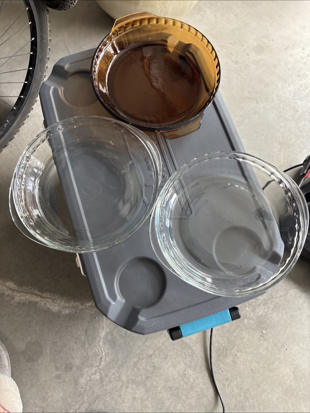 Three Pie Plates - Glass and Amber - photo 2