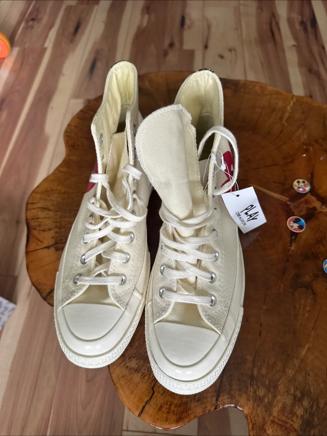 CDG Comme des Garçons PLAY x Converse Chuck Taylor thumbnail