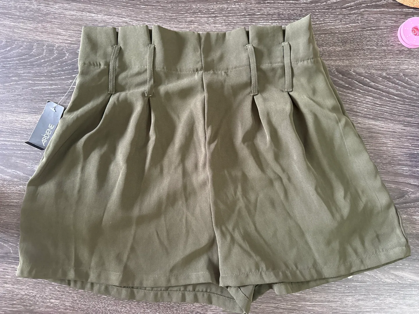 Ardene olive green high-waisted shorts thumbnail