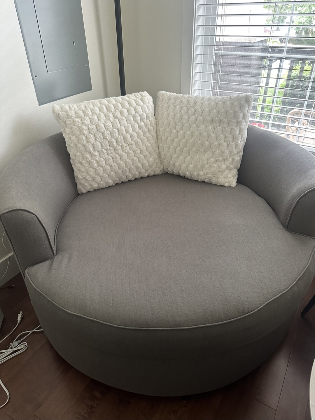 Grey Round Chair - photo 4