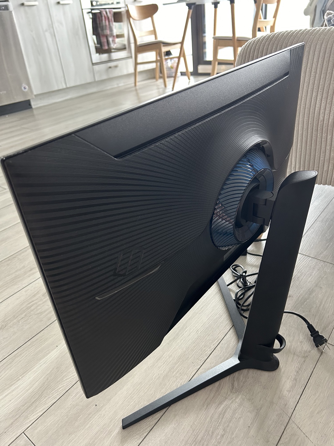 Samsung 27-inch Gaming Monitor - photo 2