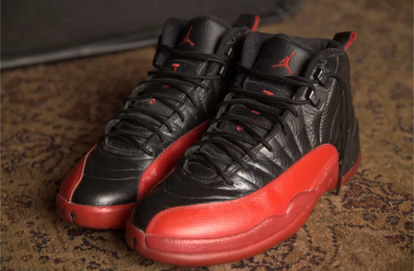 Jordan 12 Flu Game Size 9.5 Men’s image indicator(2)