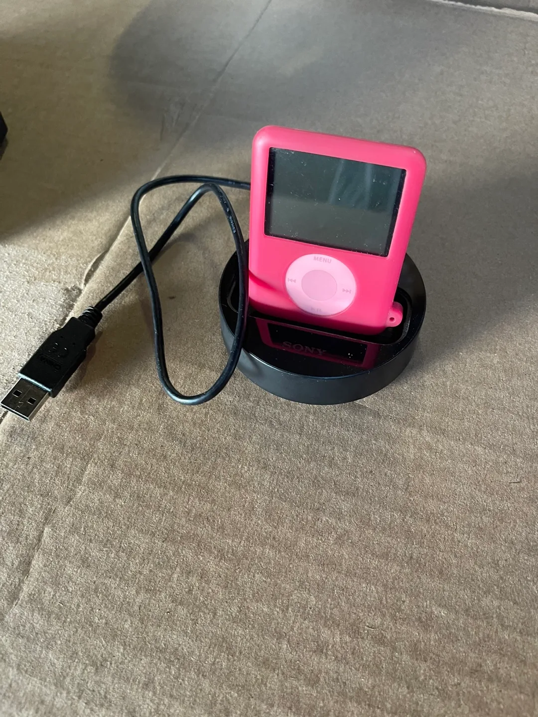 Apple iPod 4GB Silver image indicator(2)