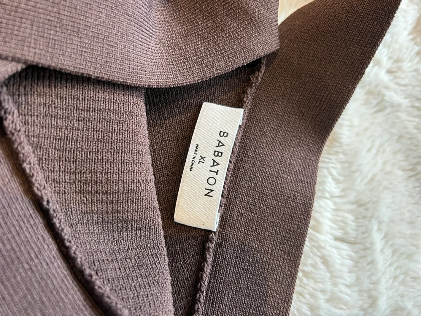 Aritzia Babaton Knit Halter Top - Size XL image indicator(2)