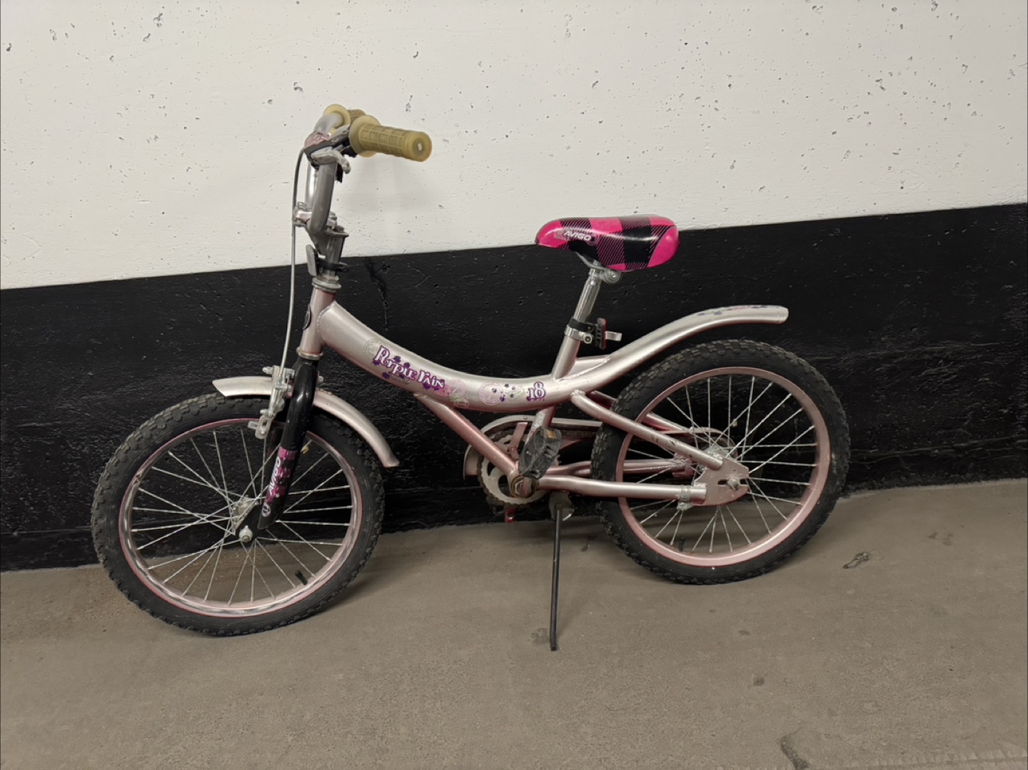 Girls' Huffy 16-inch Bike - photo 2
