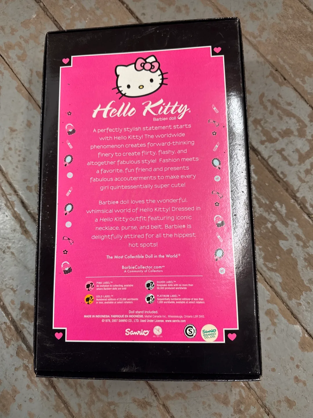 Barbie Collector Hello Kitty Doll image indicator(2)