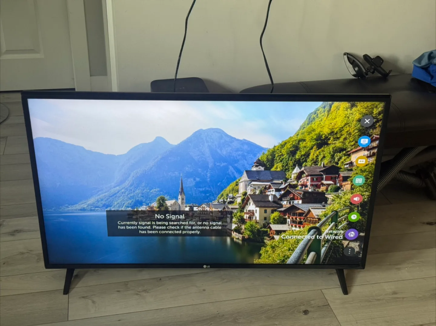 LG Smart TV 43 thumbnail