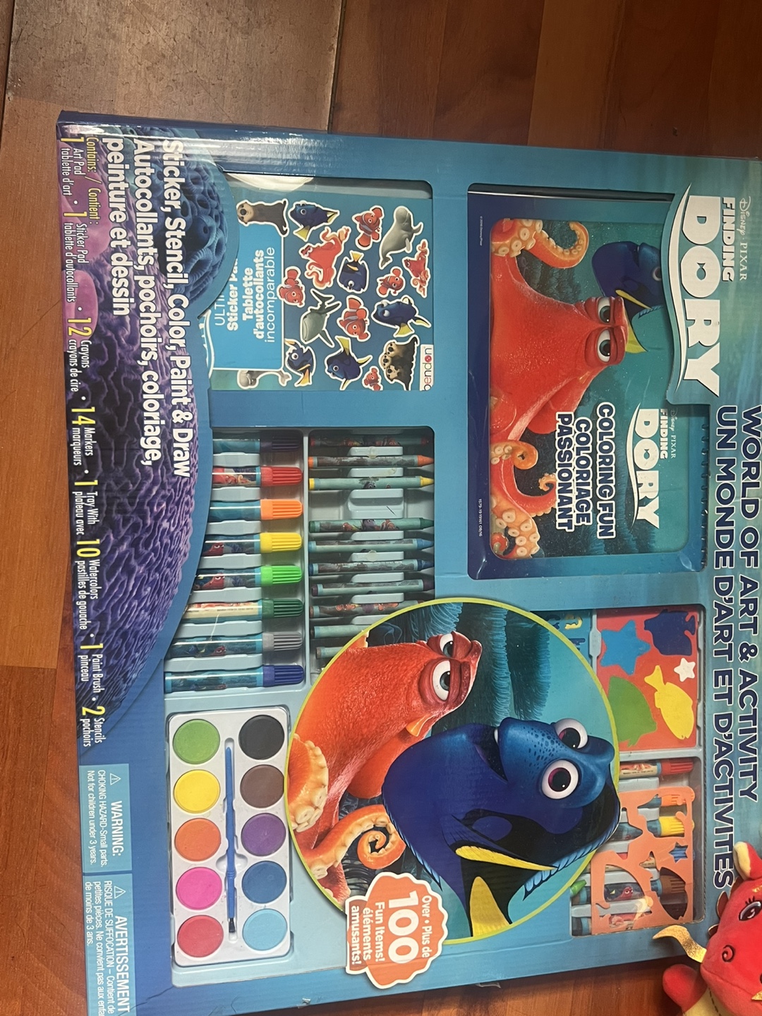 Finding Dory World of Art & Activity Set - Over 100 Fun Items! - photo 2