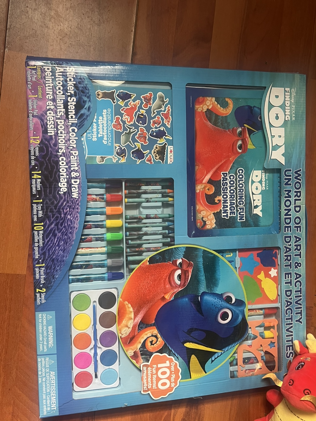 Finding Dory World of Art & Activity Set - Over 100 Fun Items! - photo 3