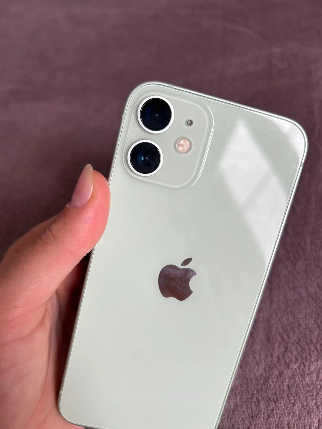 iPhone 12 mini - 64GB Mint Green - Great Condition - Unlocked image indicator(4)