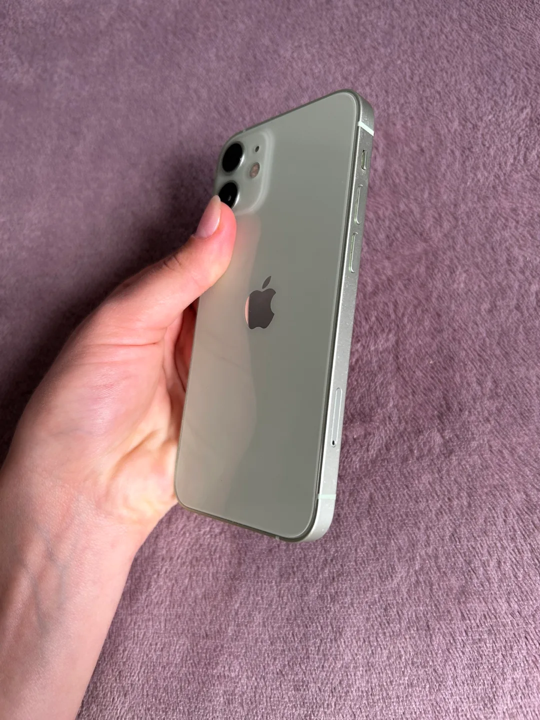 iPhone 12 mini - 64GB Mint Green - Great Condition - Unlocked image indicator(8)