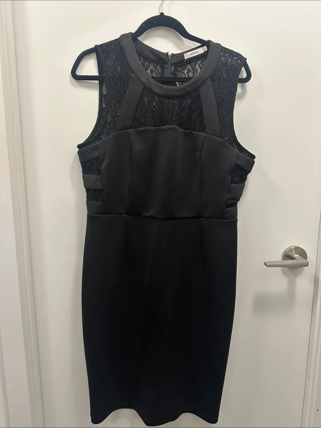 Ladies Black Lace Dress thumbnail