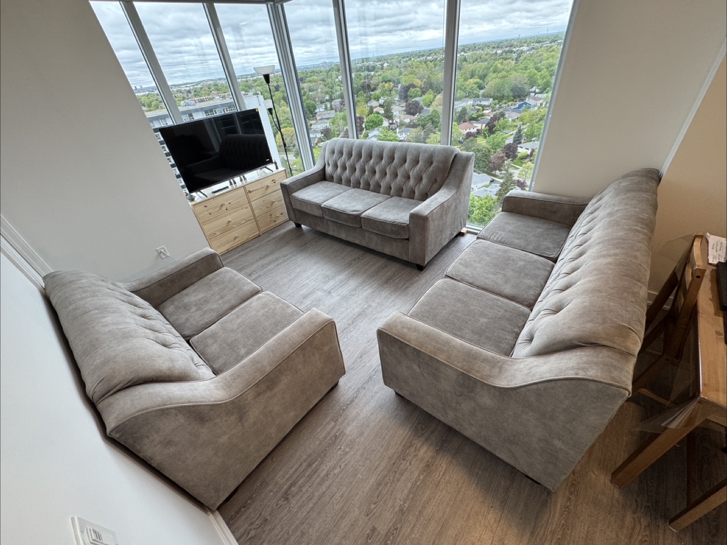 Sofa set (2x3-seater + loveseat)