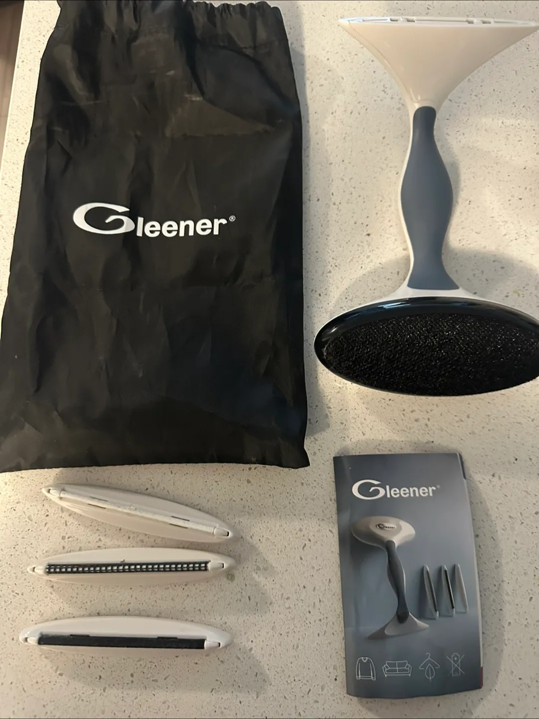 Gleener Fabric Shaver with Extra Blades image indicator(2)