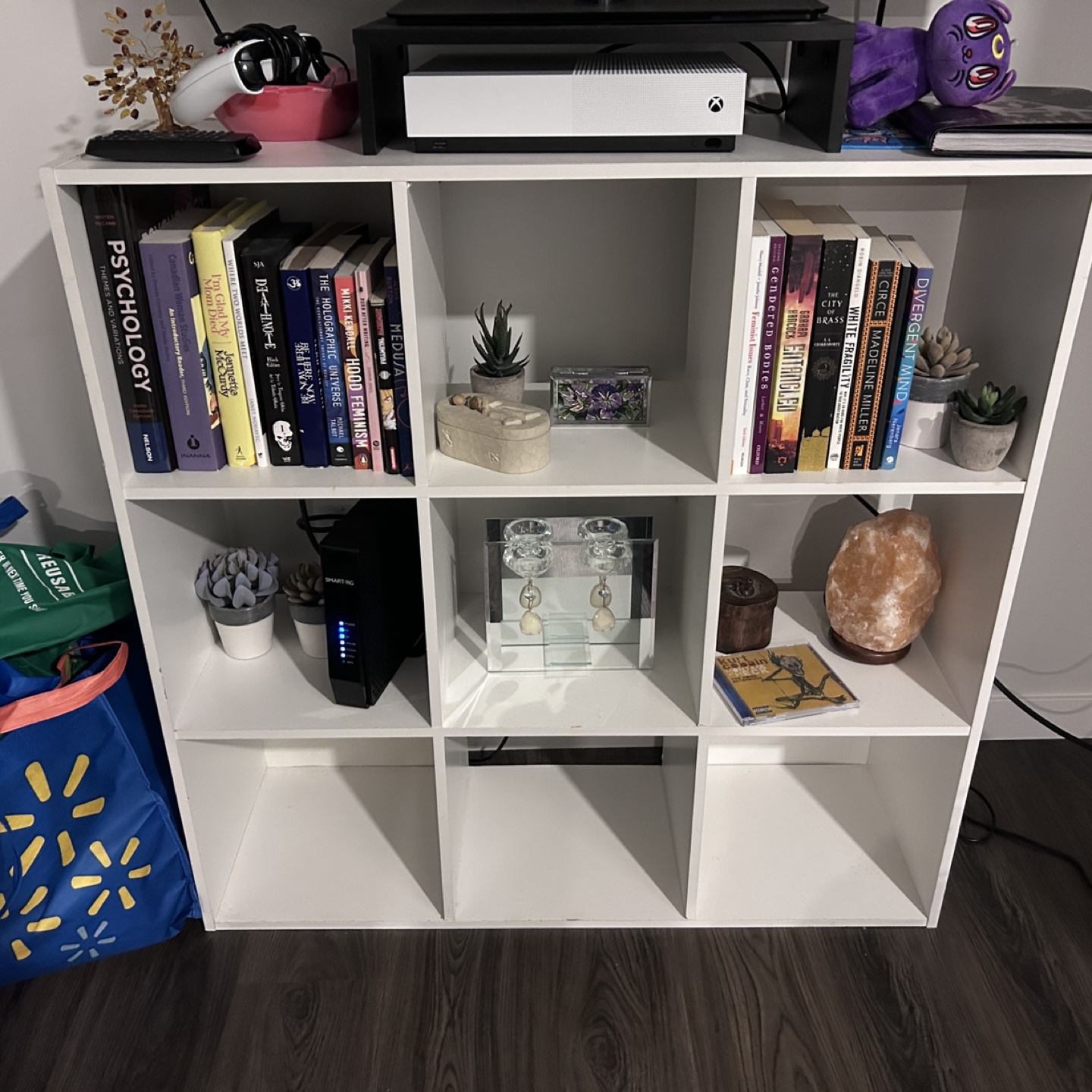 White 9-Cube Organizer Shelf