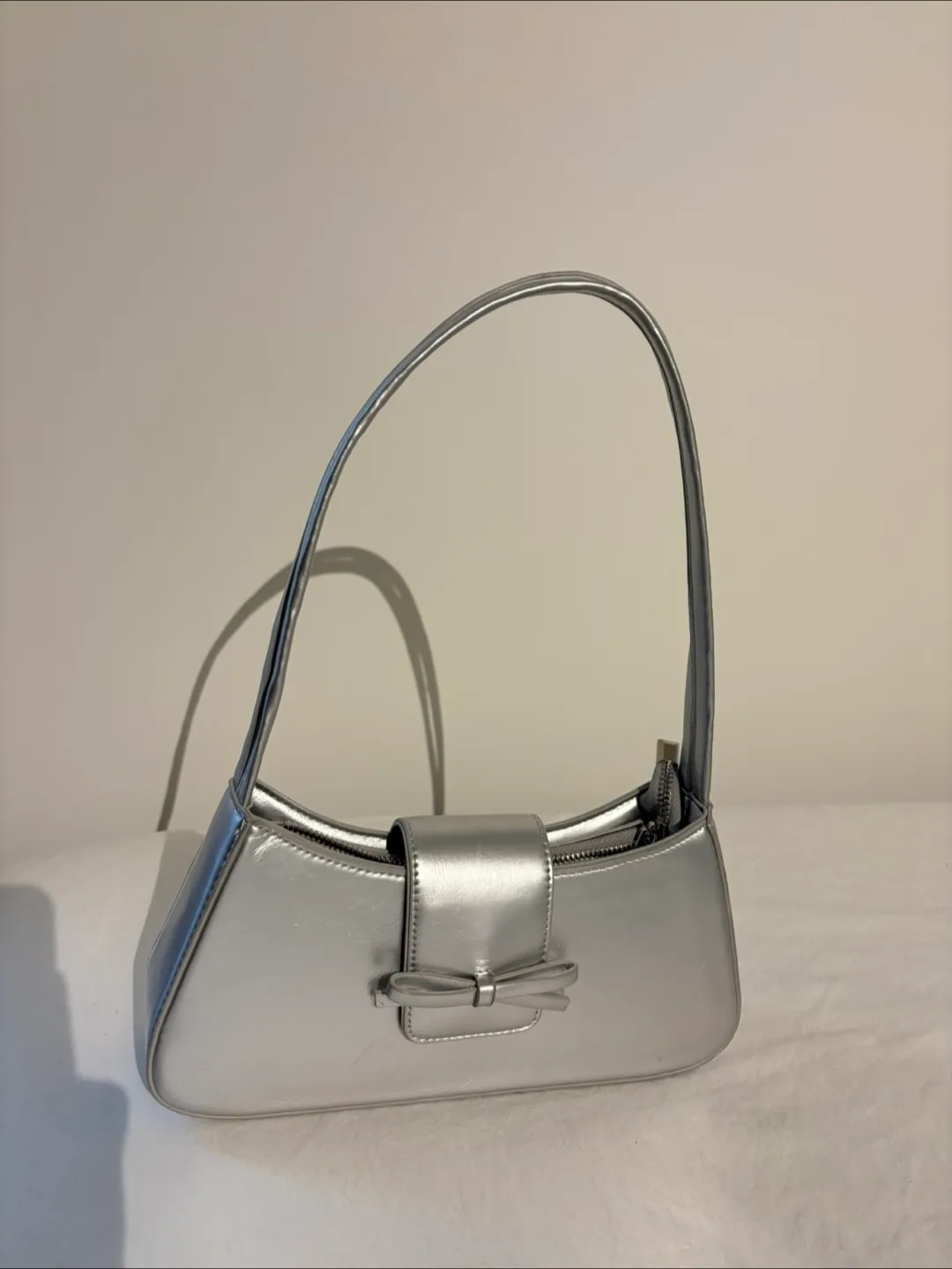 Silver baguette handbag thumbnail