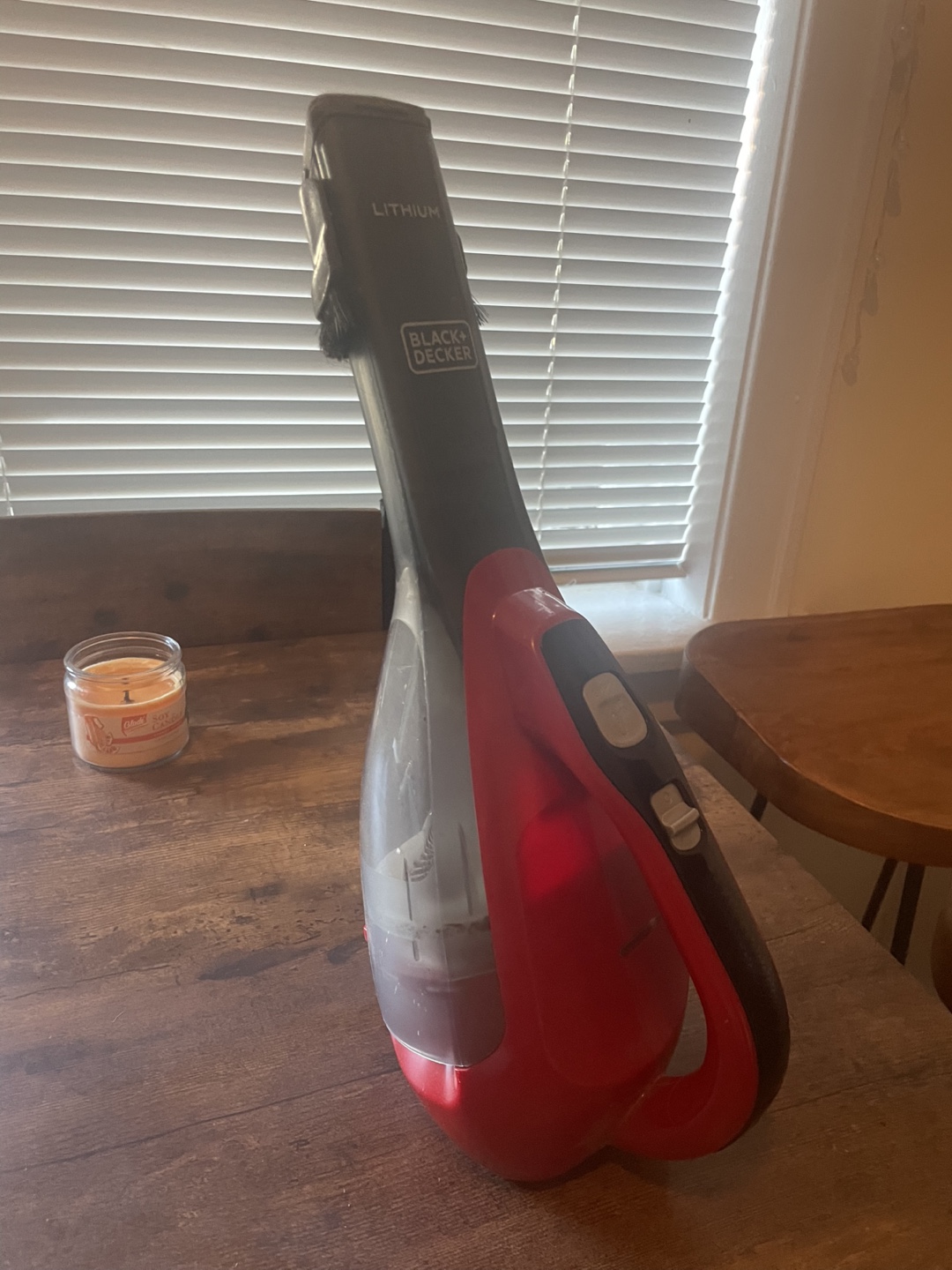 Black+Decker Dustbuster Lithium Handheld Vacuum