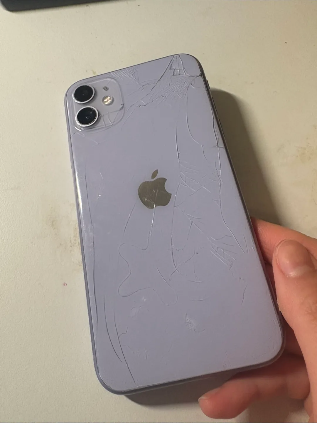 iPhone 11 128GB image indicator(3)