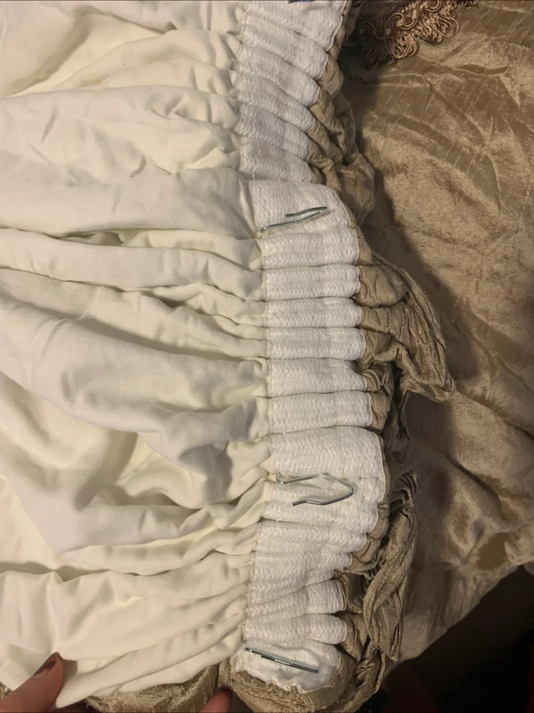 Elegant Gold Curtain Panel with Tassels image indicator(6)