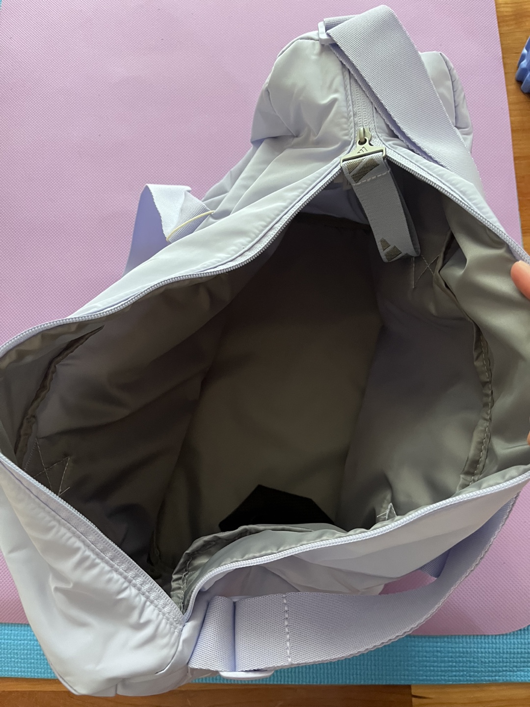 Adidas Light Purple Gym Bag - photo 2