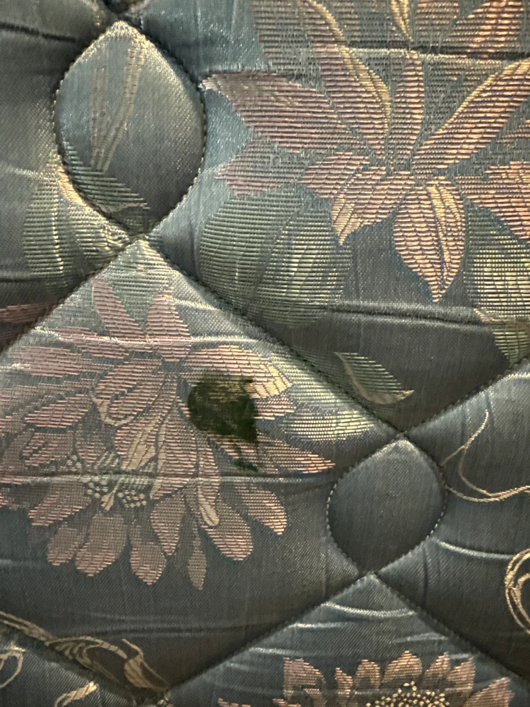 #freecycle Sealy Posturepedic Premium Queen size Mattress image indicator(4)