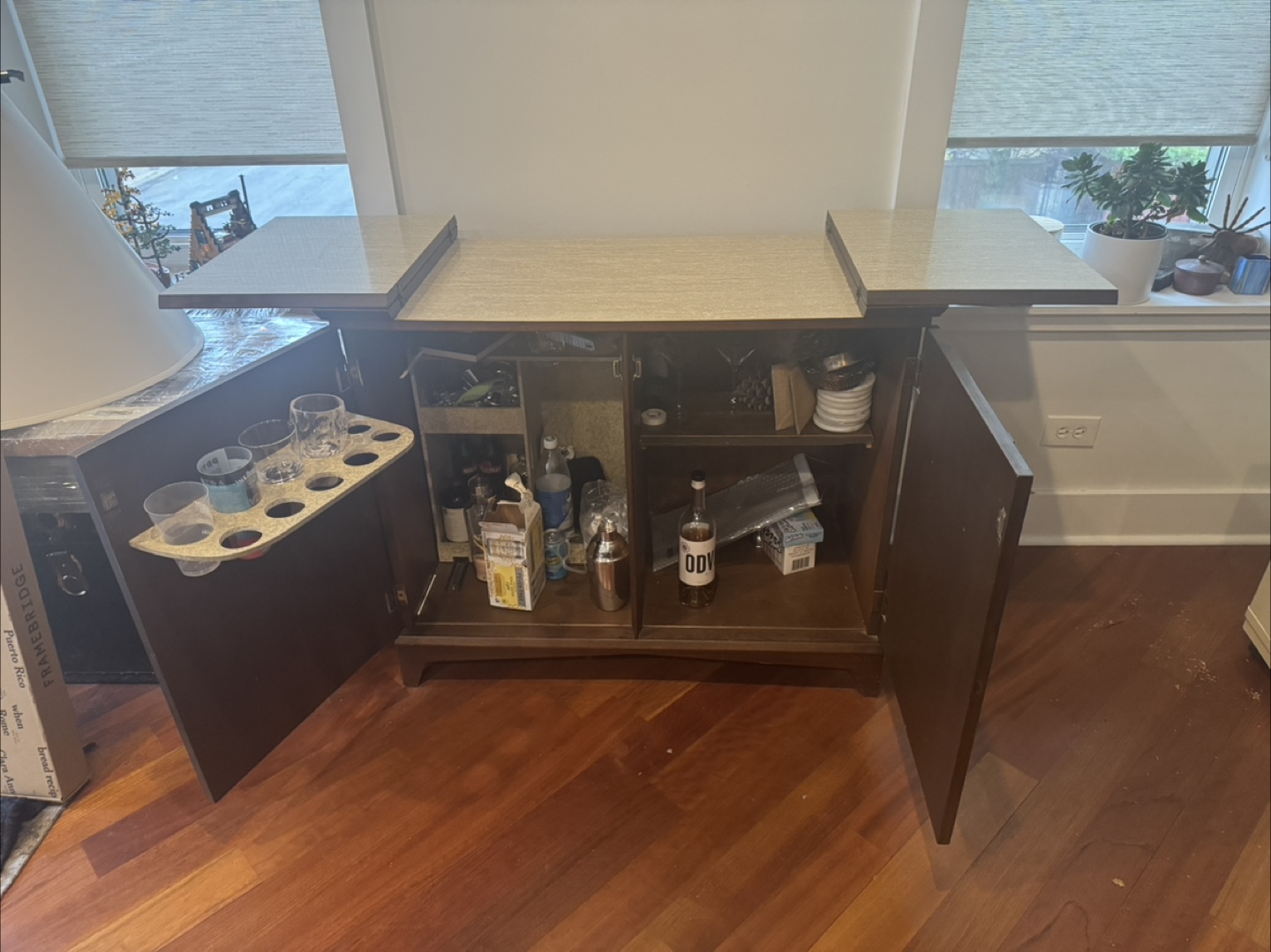 Mid-Century Modern Walnut Bar - photo 4