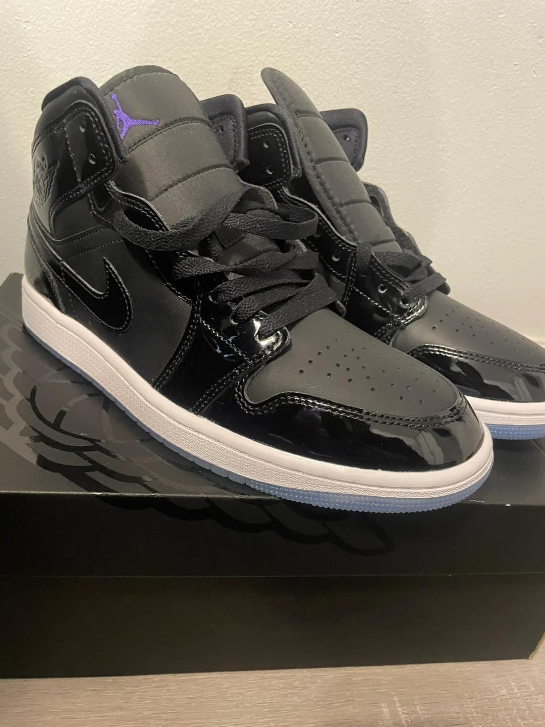 Air Jordan 1 Mid SE - Black/Dark Concord-White - Size 9.5 thumbnail