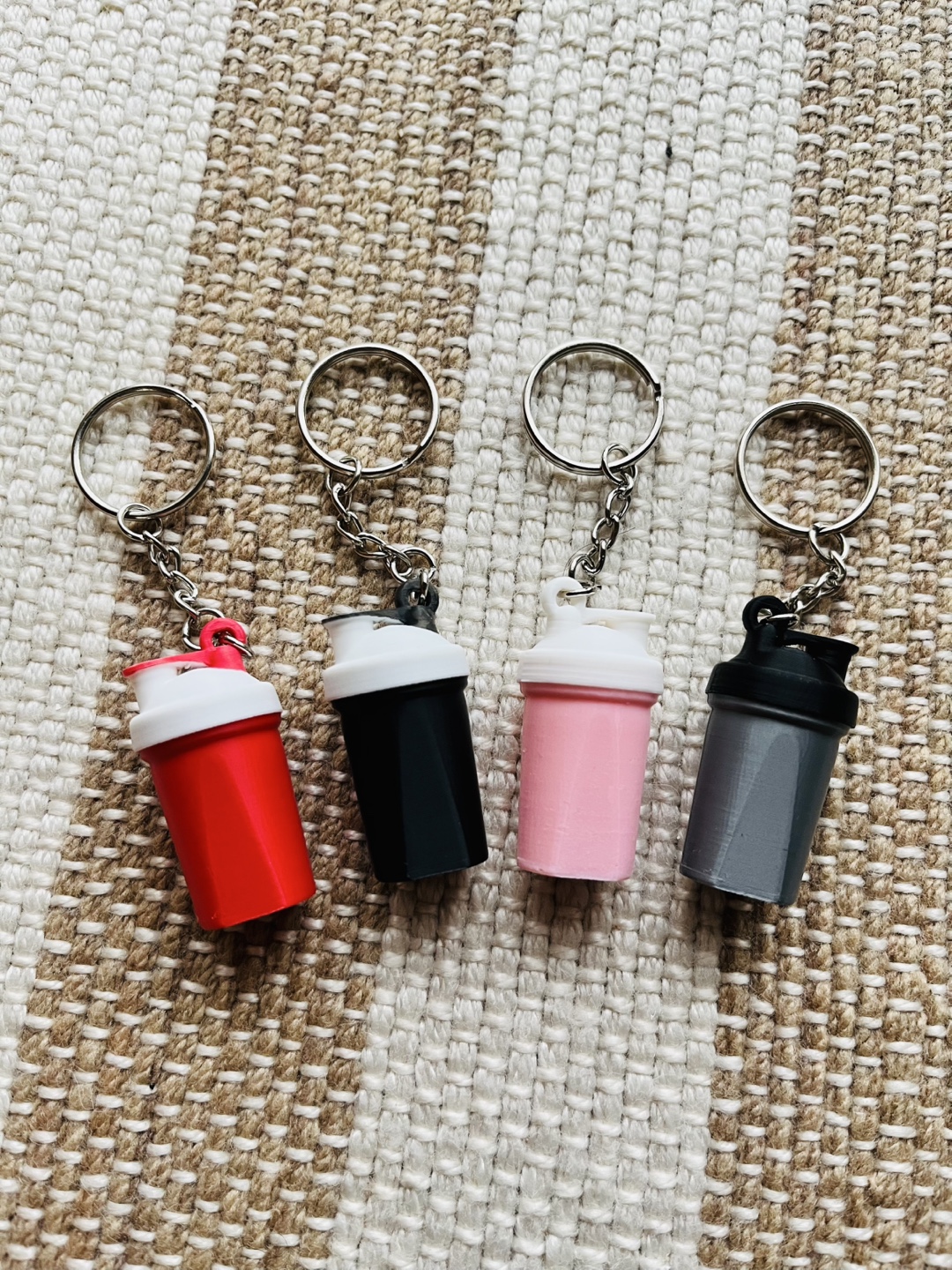 MINI SHAKER KEYCHAIN