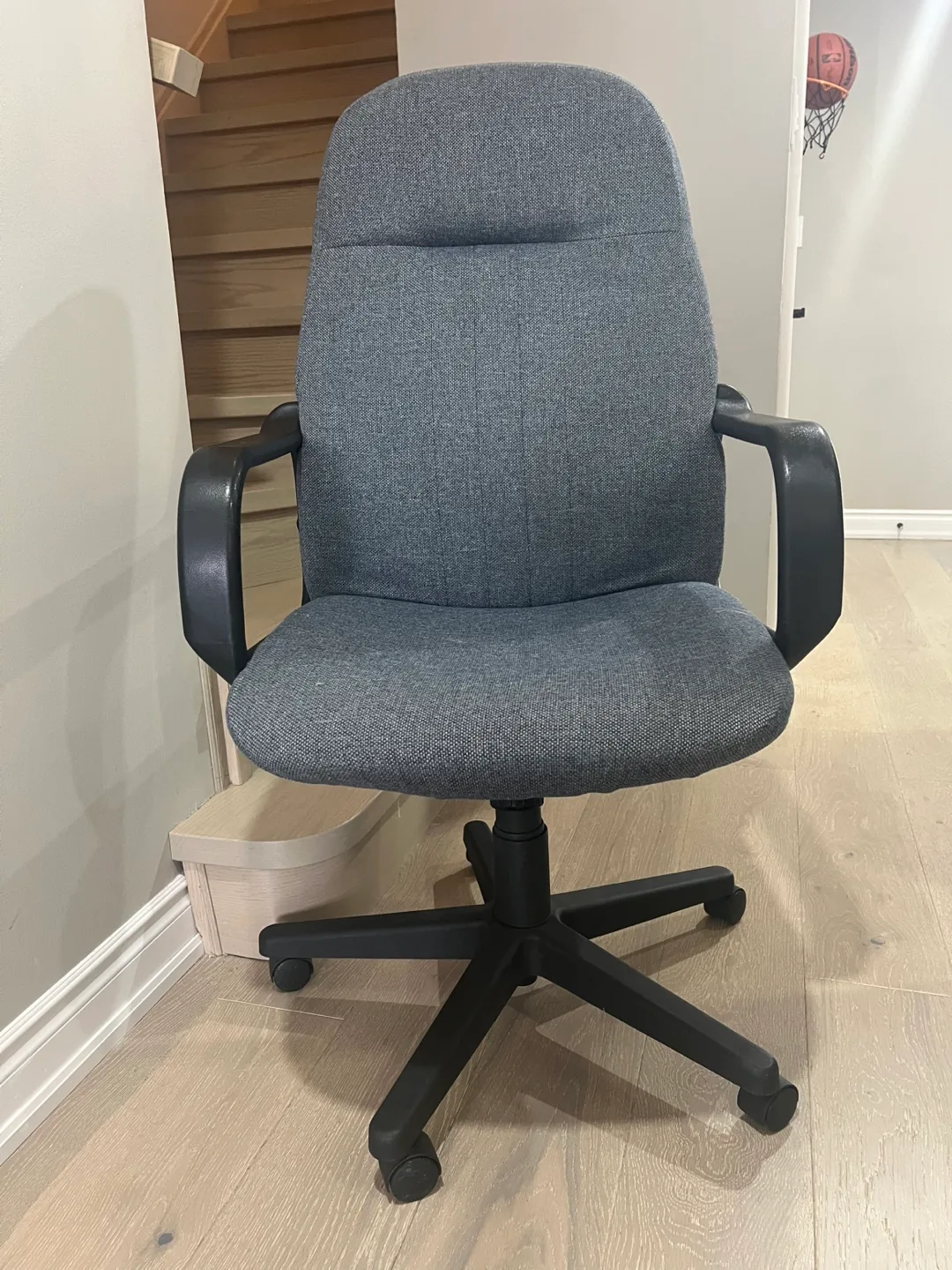 Grey Upholstered Office Chair with Wheels thumbnail