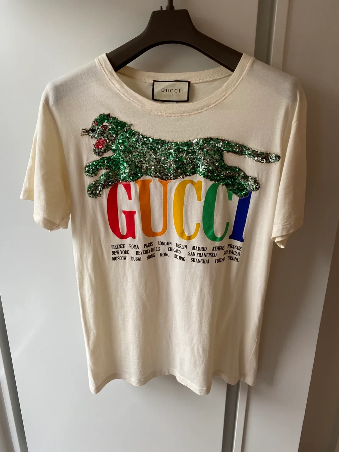 Gucci Off-White Sequin Panther T-Shirt Size Small thumbnail