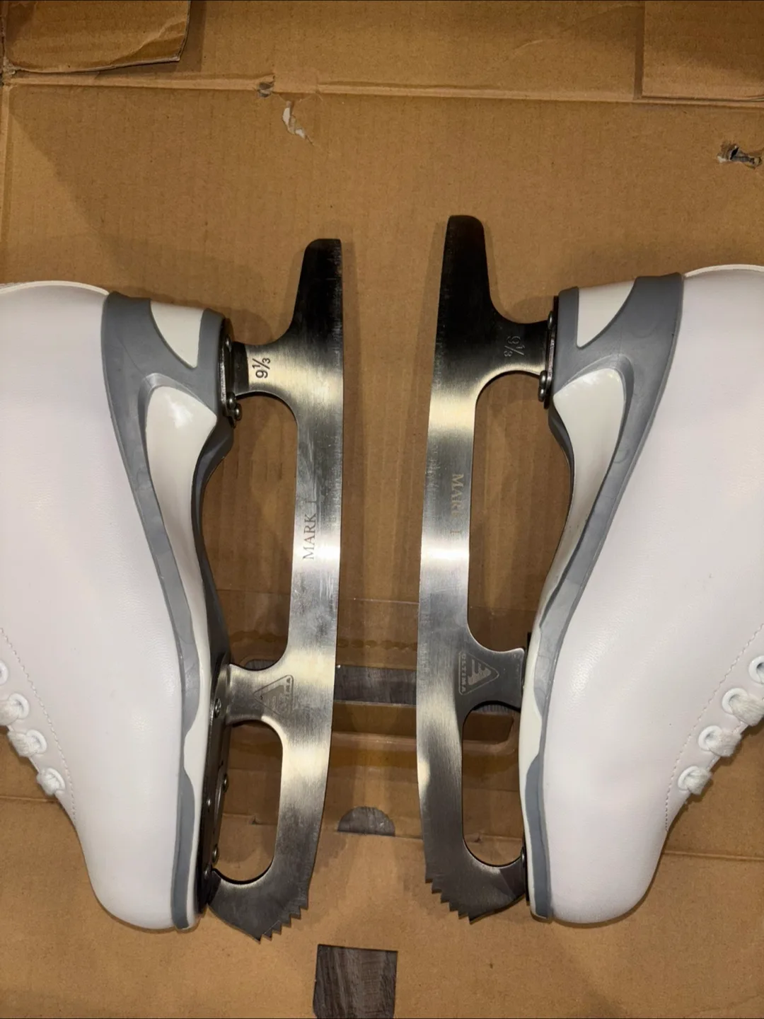 Cameo by Jackson Fleece Lined Skating Shoes - Size 6 image indicator(7)