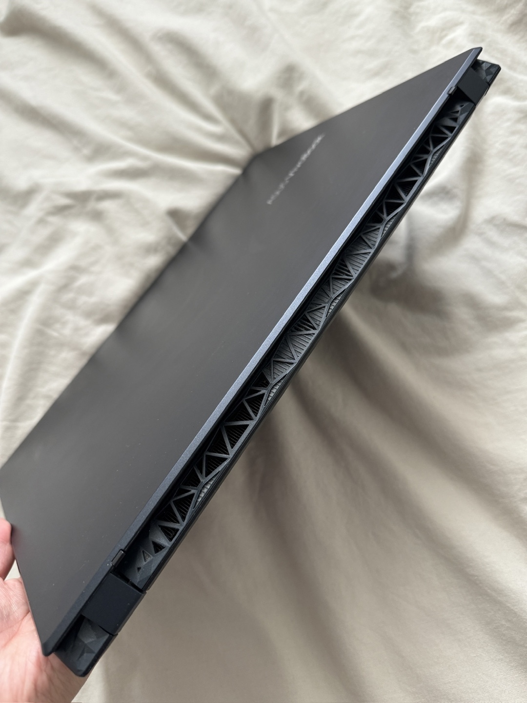 ASUS VivoBook 15 Laptop - photo 3