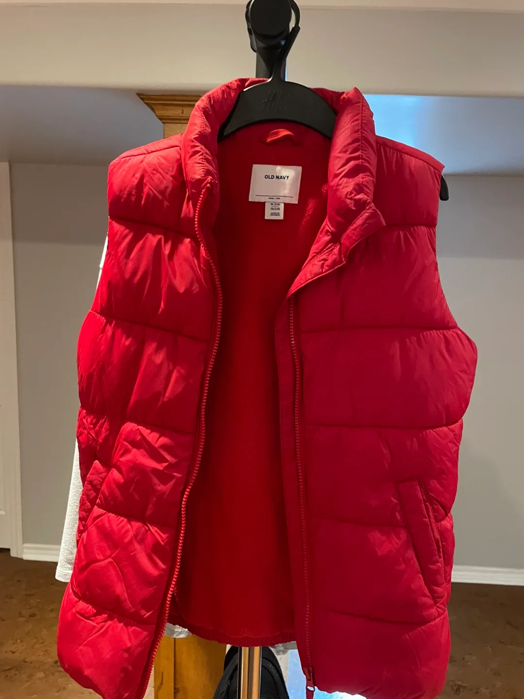 Old Navy &  Girls' Puffer Vests + Bella + Beardie Fleece Jacket thumbnail