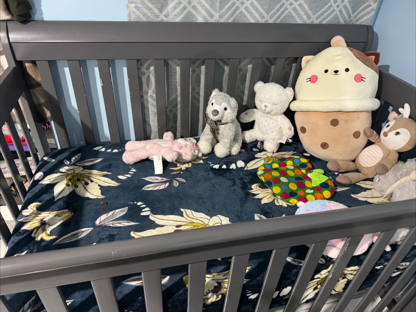 Dark Grey Baby Crib thumbnail