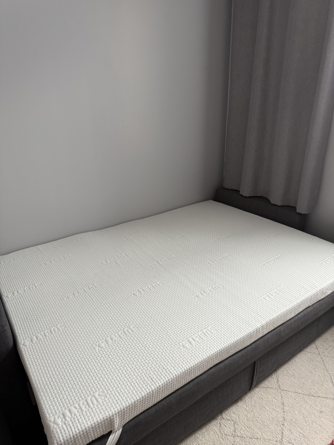 IKEA Friheten Sofa Bed - Gray & Queen size mattress topper - photo 4